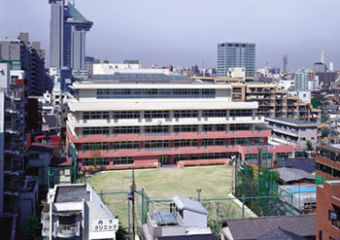 本郷小学校(2001年) 本郷小学校(2001年)