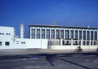 在カンボジア日本大使館(2001年) 在カンボジア日本大使館(2001年)